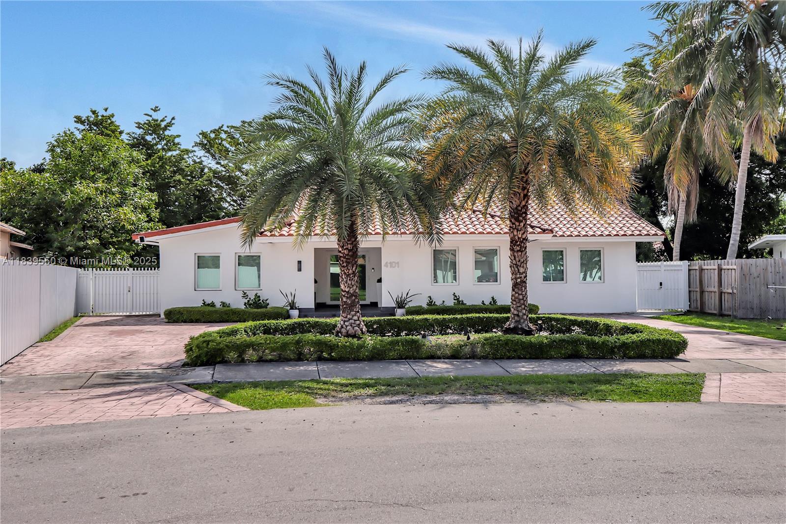 4101 SW 99th Ct, Miami FL 33165