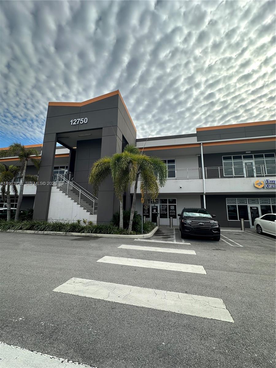 12750 NW 17th St # 208, Sweetwater FL 33182