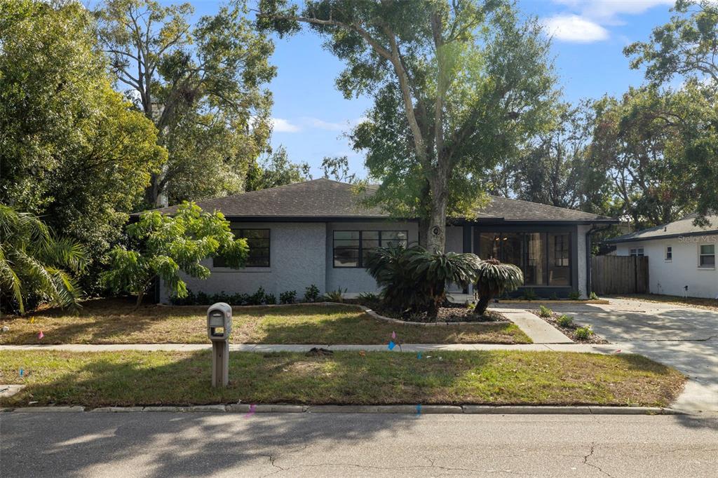 3406 W SWANN AVENUE