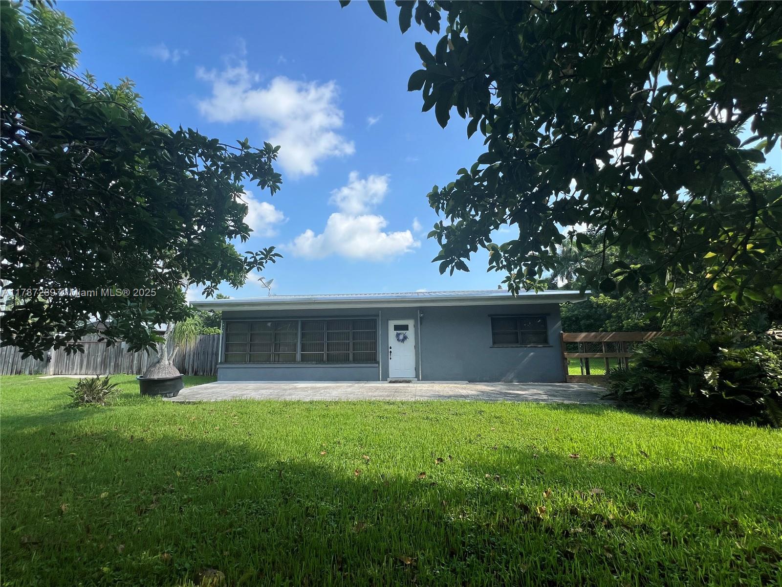 16635 SW 236th St, Homestead FL 33031