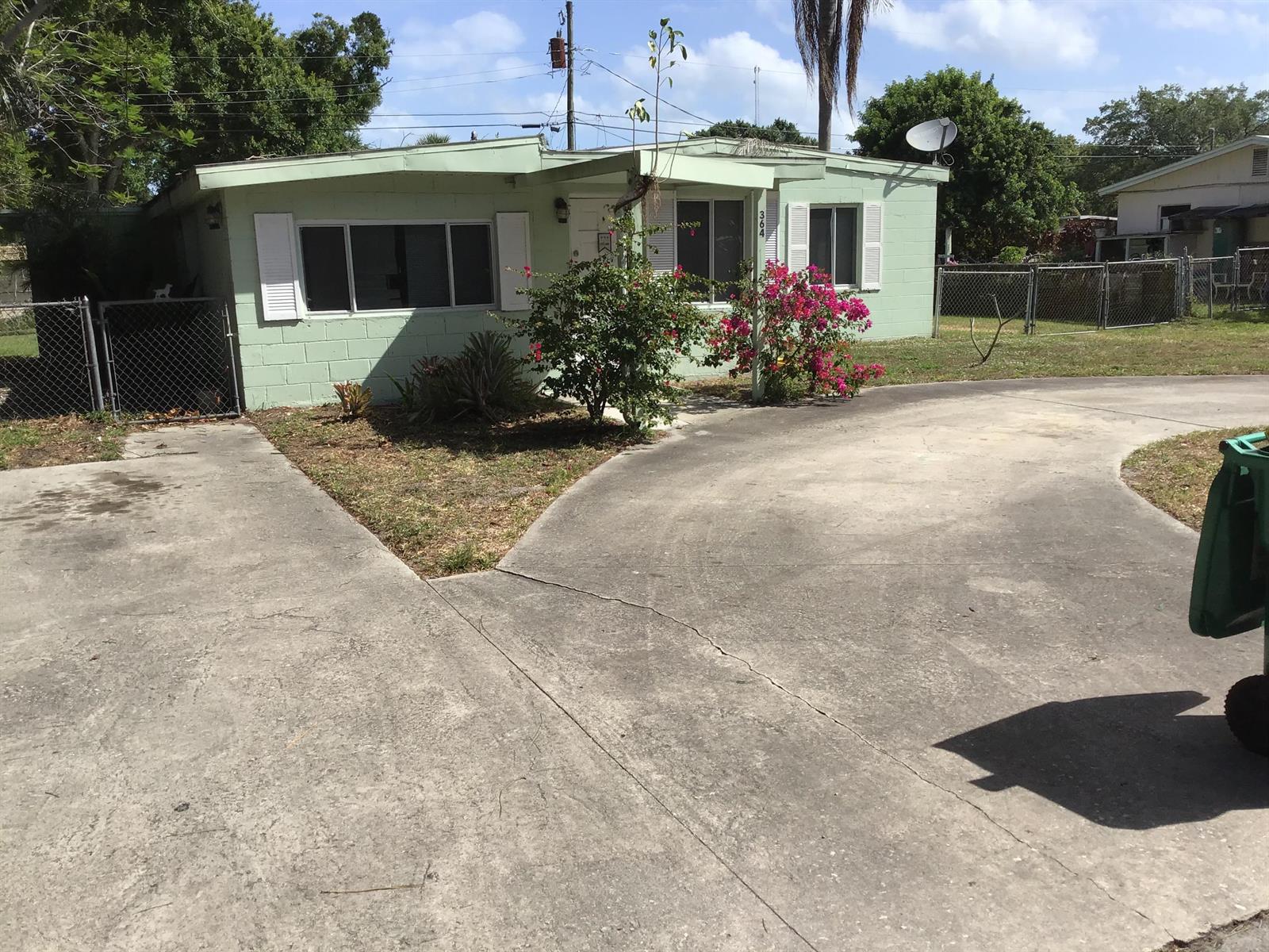 364 Johnston Street, Fort Pierce FL 34982