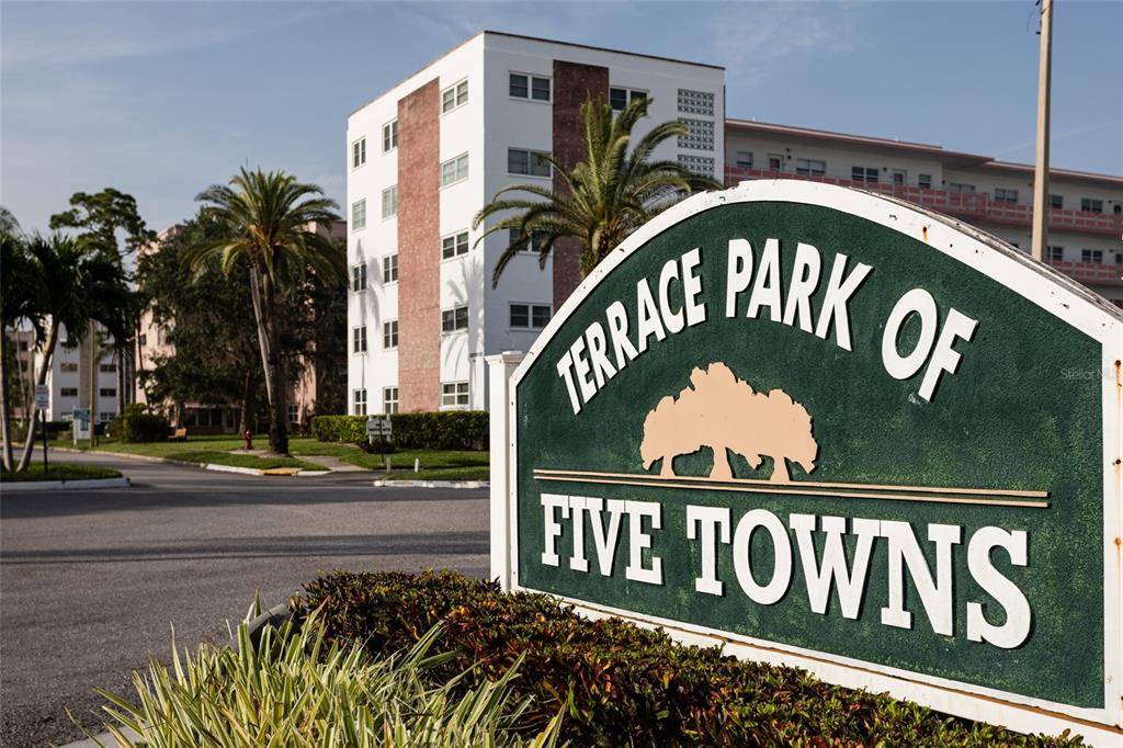 5980 TERRACE PARK DRIVE N UNIT 108, ST PETERSBURG, FL — photo 2 of 30