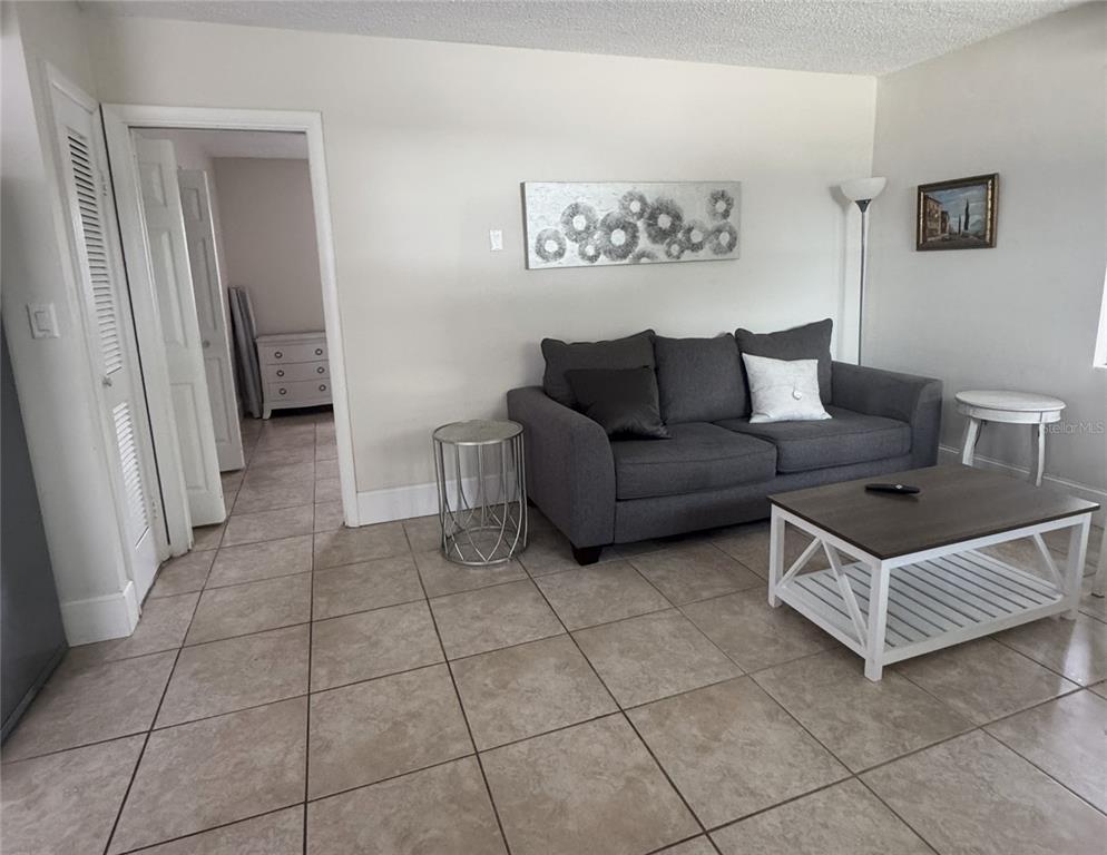 1196 ANGLE ROAD, DUNEDIN, FL — photo 4 of 10