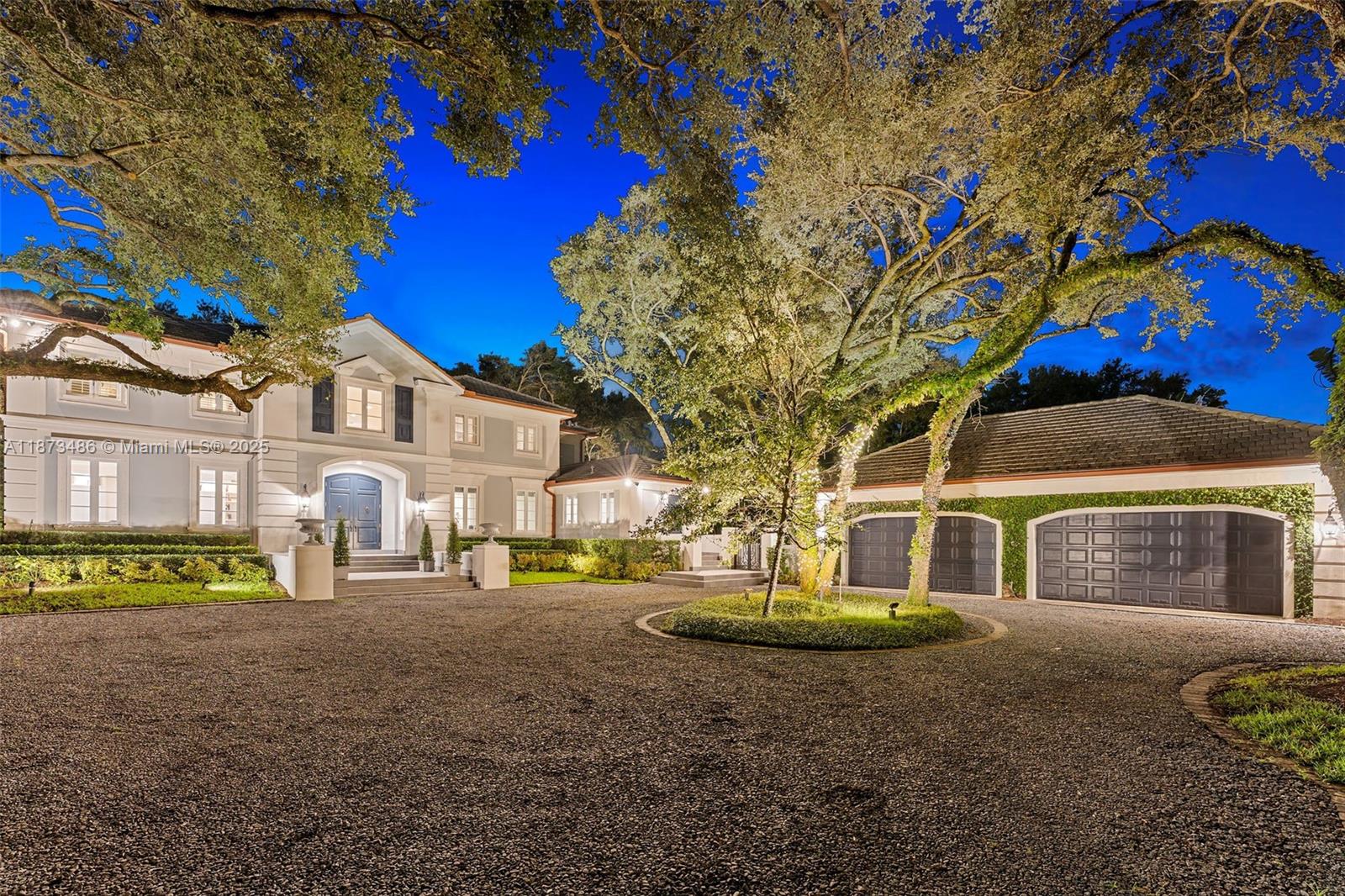 5400 Banyan Trl, Coral Gables FL 33156