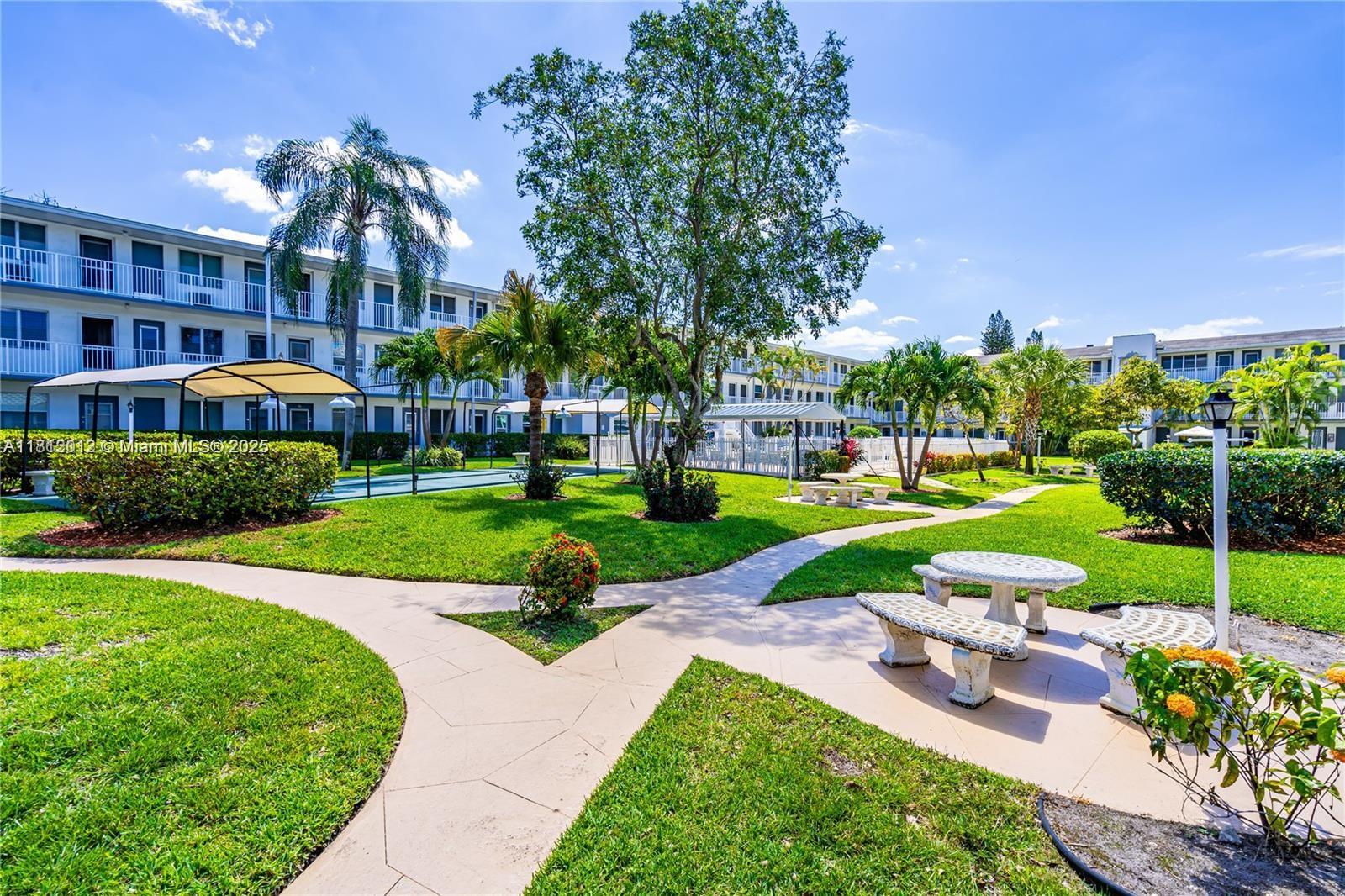 15600 NE 6th Ave # 33A, Miami FL 33162