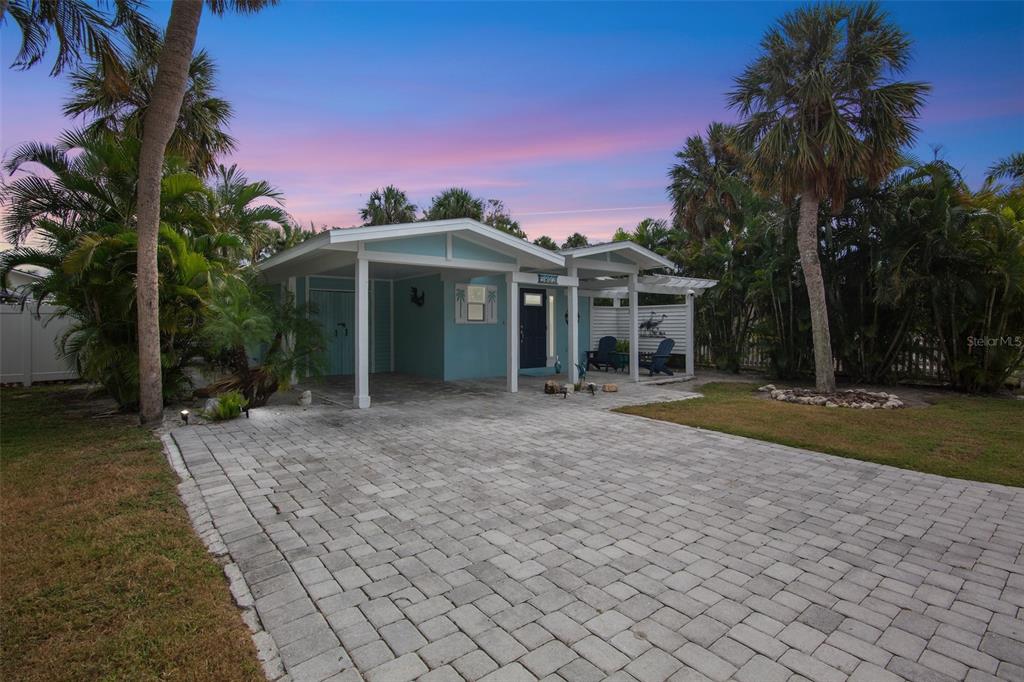 5803 IMPERIORE AVENUE, HOLMES BEACH, FL — photo 3 of 30