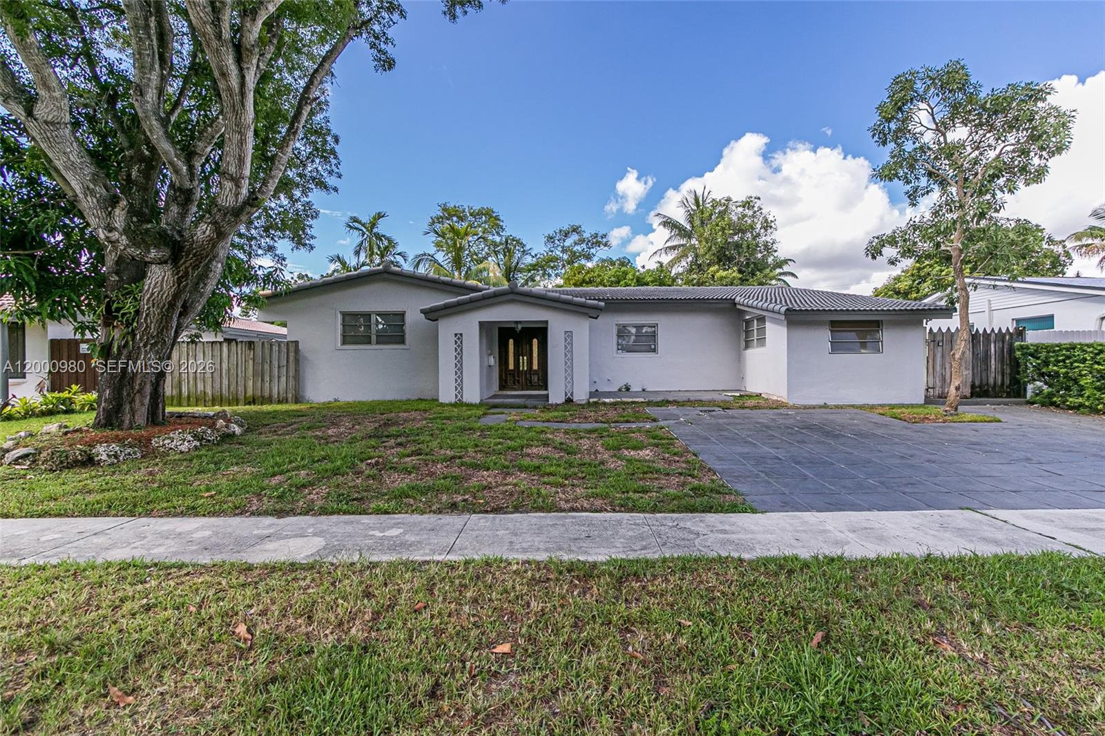 840 NE 182nd Ter, North Miami Beach FL 33162
