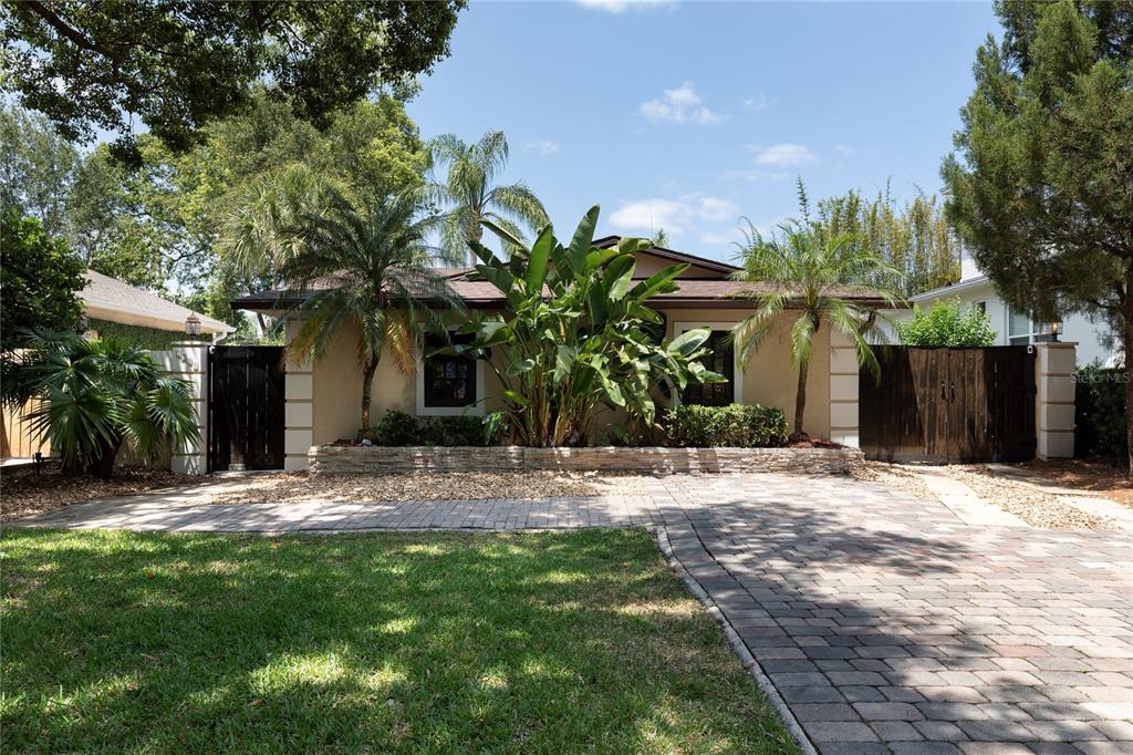 2711 PARKLAND DRIVE