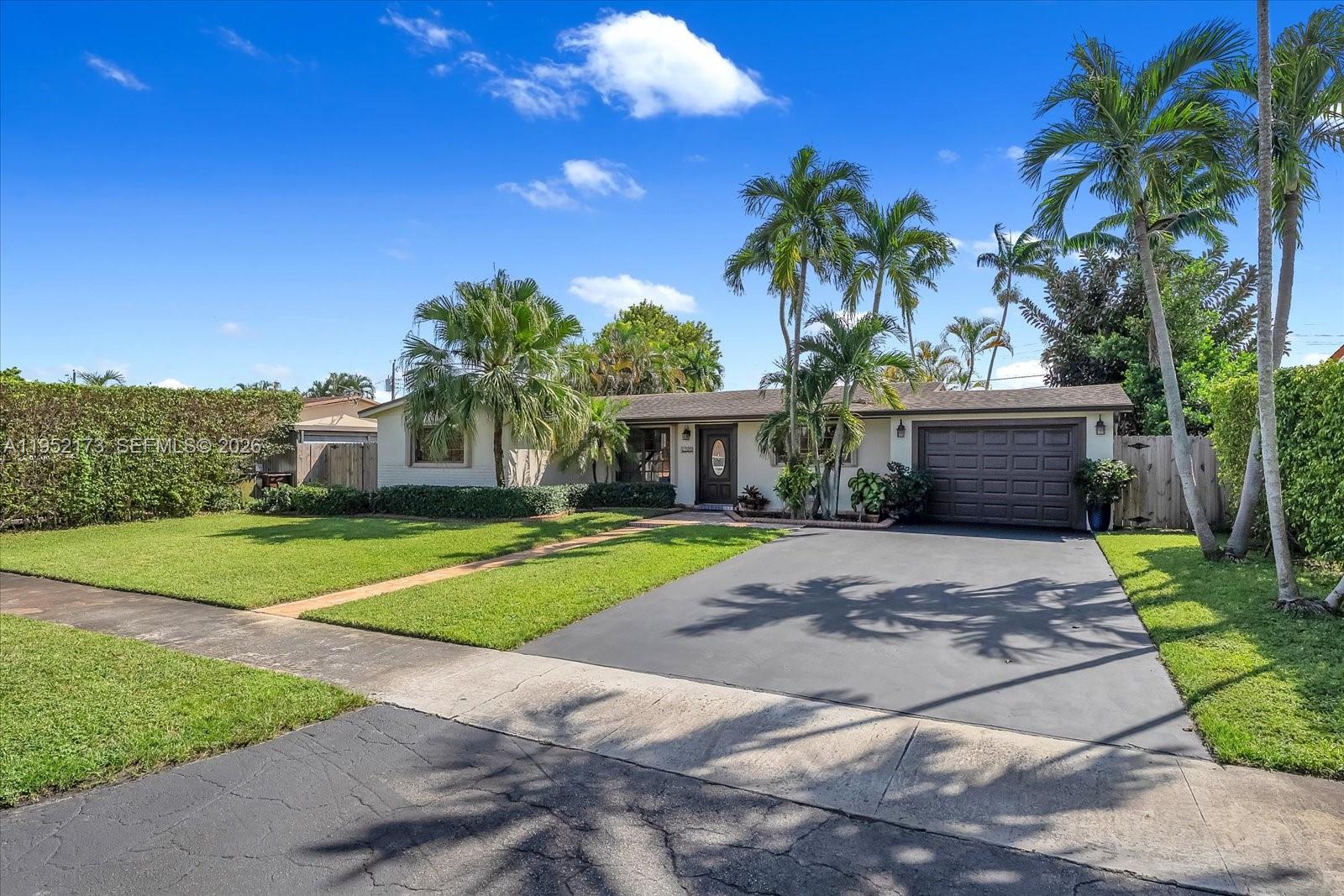 1300 W 77th St, Hialeah FL 33014