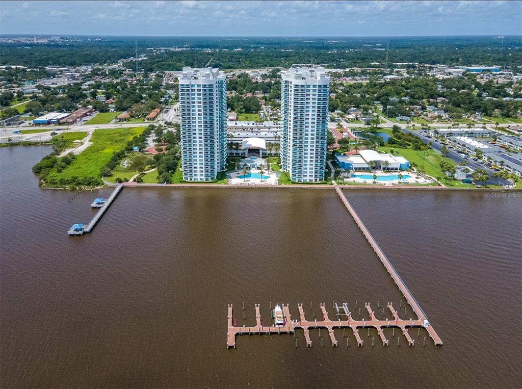 241 RIVERSIDE DRIVE UNIT 1107
