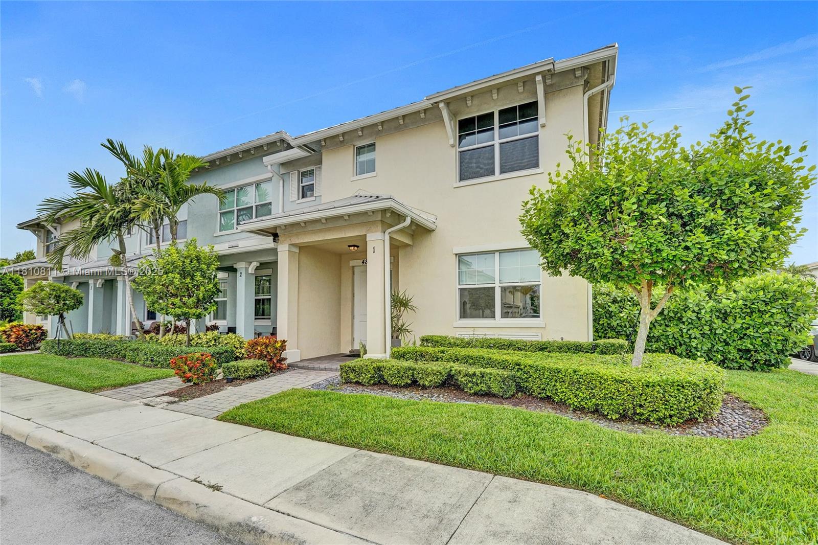4810 Eucalyptus Dr # 1, Hollywood FL 33021