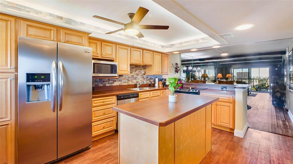 7150 SUNSET UNIT 903E, ST PETE BEACH, FL — photo 4 of 26