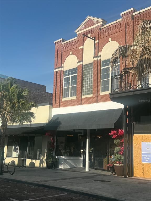 44 S MAGNOLIA AVENUE