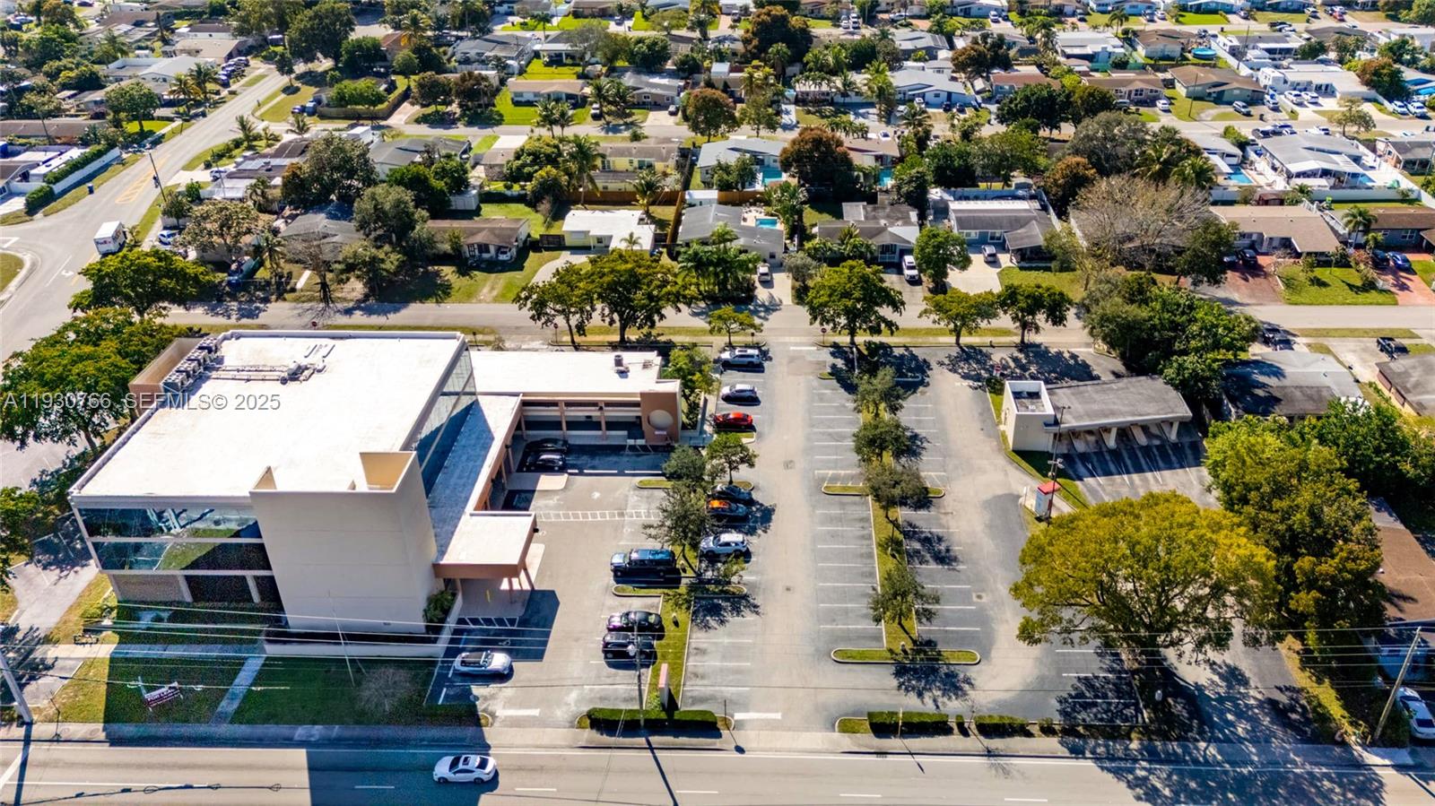 HOLLYWOOD, FL — photo 2 of 9