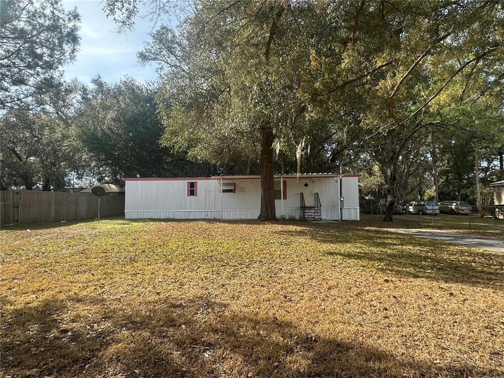 9150 SE 142ND PLACE, SUMMERFIELD, FL — photo 3 of 15