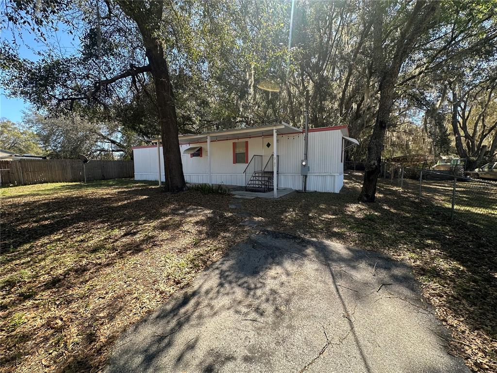 9150 SE 142ND PLACE, SUMMERFIELD, FL — photo 4 of 15