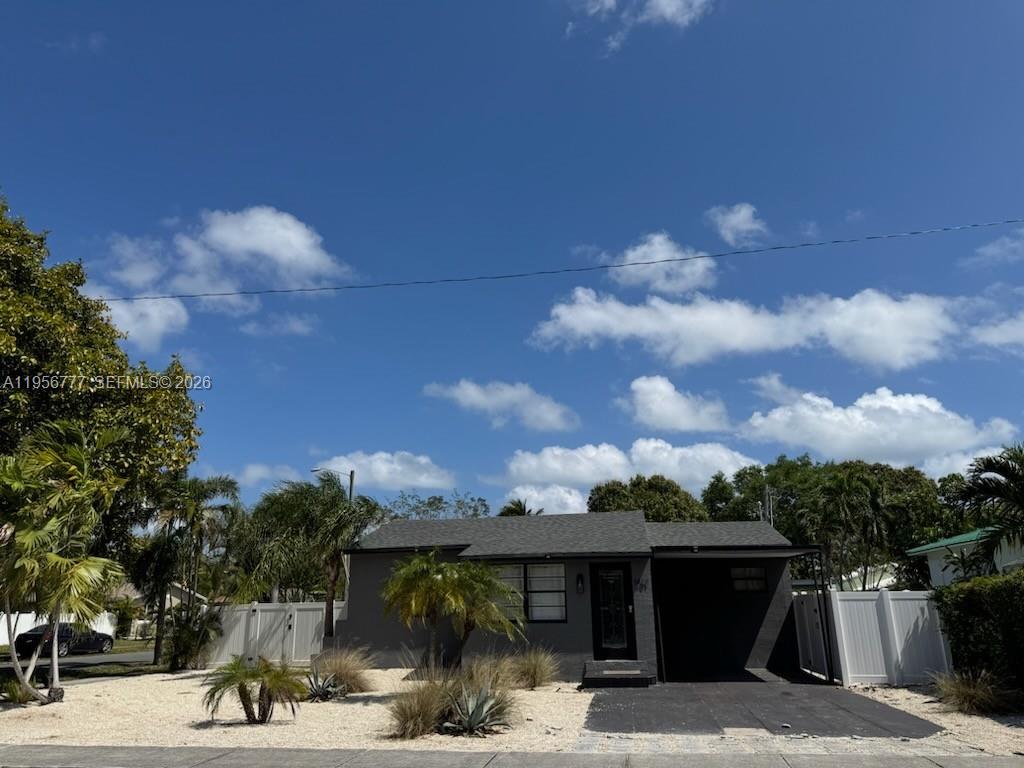 1401 SW 3rd Ave, Dania Beach FL 33004