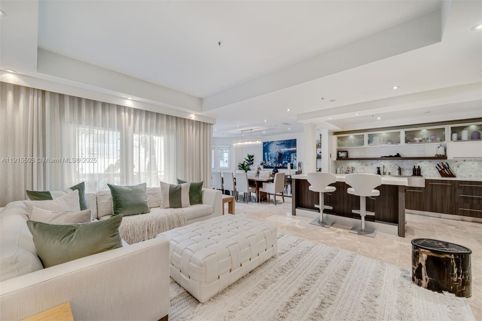 1413 Sunset Harbour Dr # 208, Miami Beach FL 33139