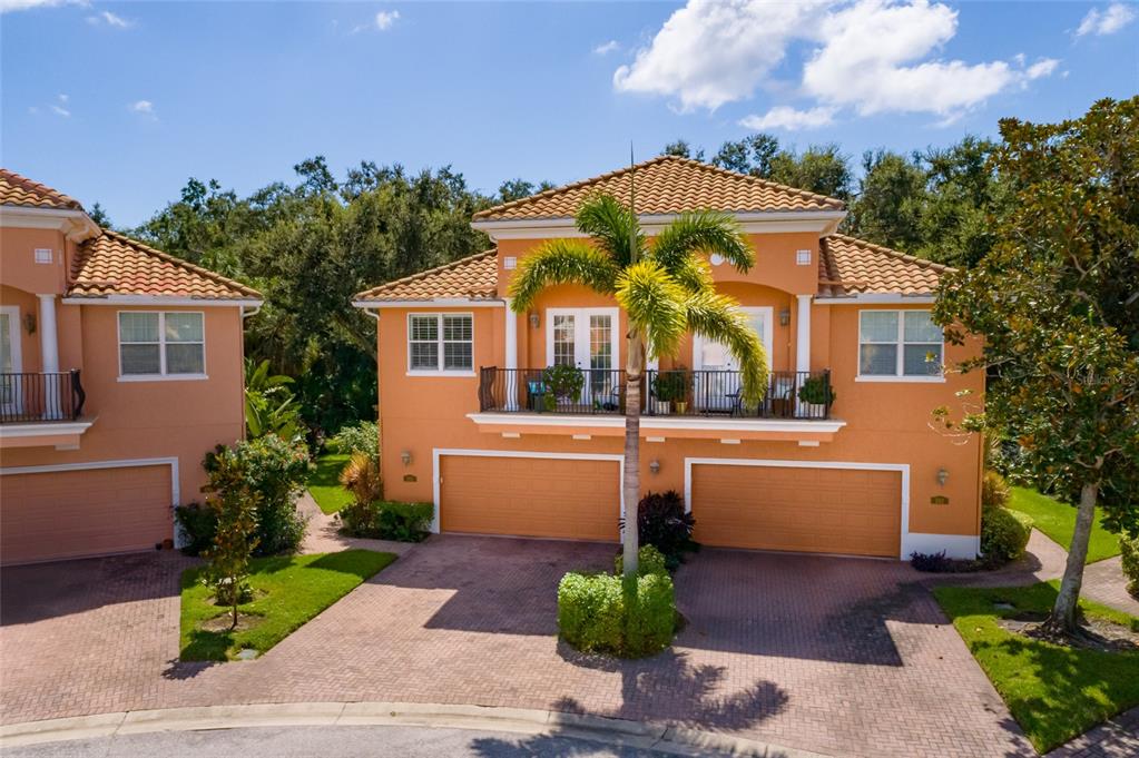 190 BANYAN BAY DRIVE