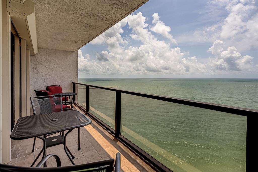 450 S GULFVIEW BOULEVARD UNIT 1702, CLEARWATER, FL — photo 2 of 30