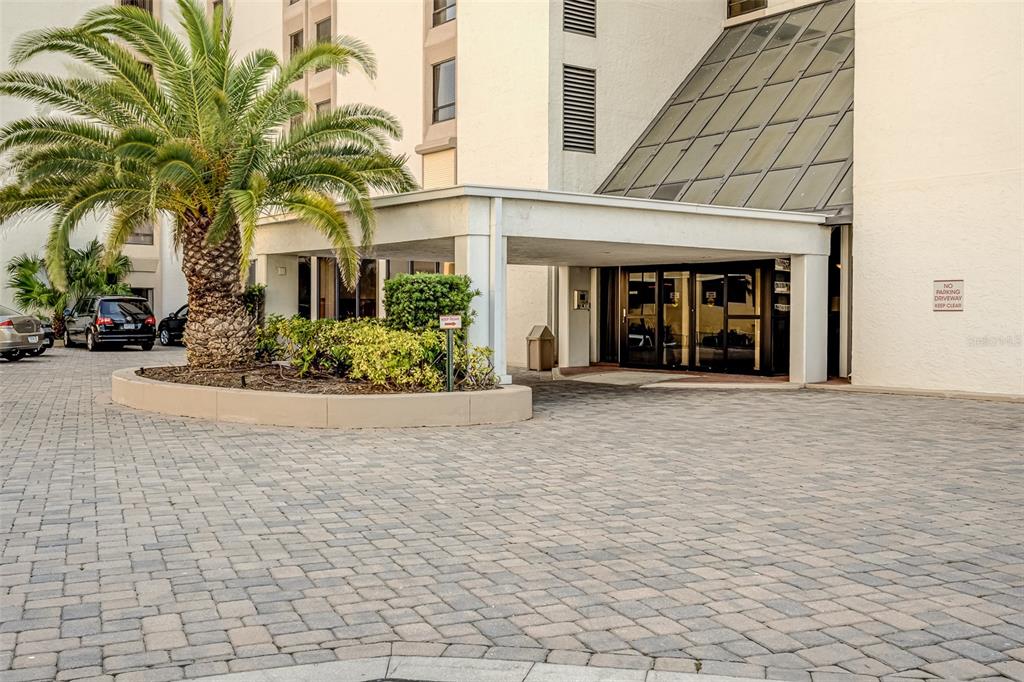 450 S GULFVIEW BOULEVARD UNIT 1702, CLEARWATER, FL — photo 4 of 30