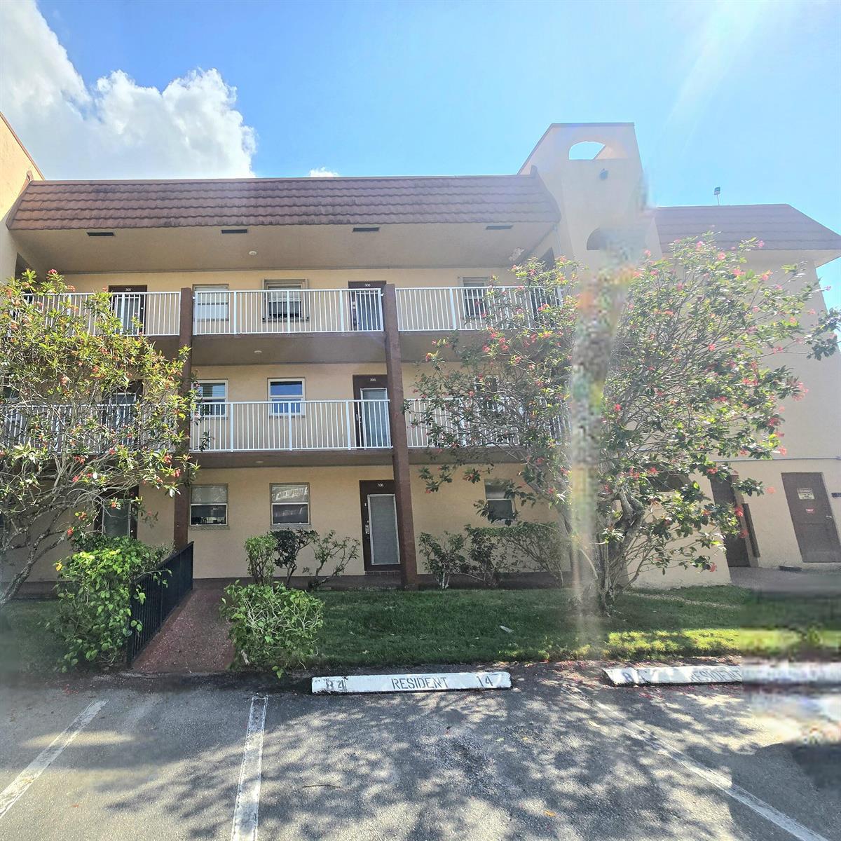 2741 N Pine Island Road # 106, Sunrise FL 33322