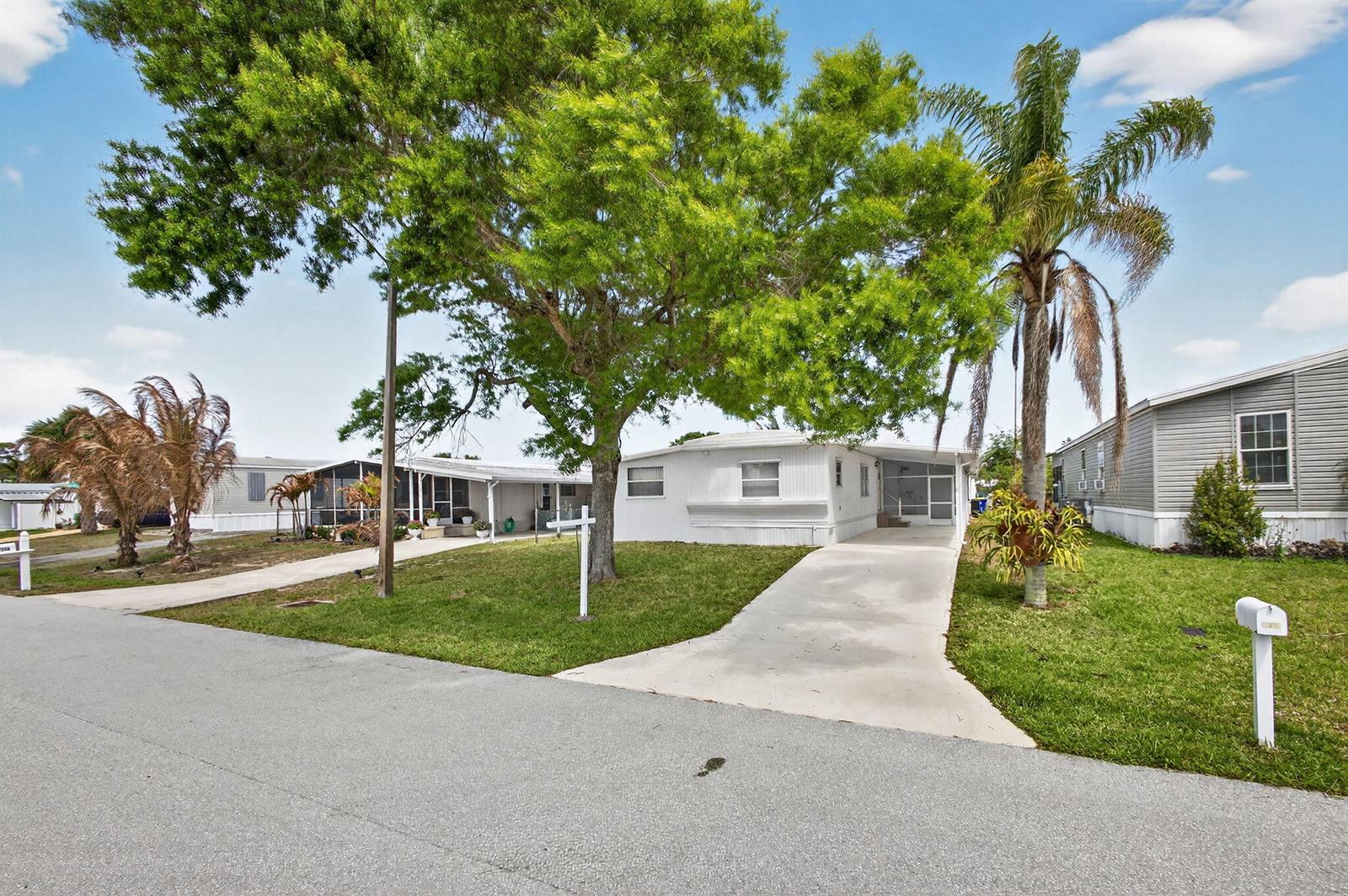 7338 SE Redbird Circle, Hobe Sound FL 33455