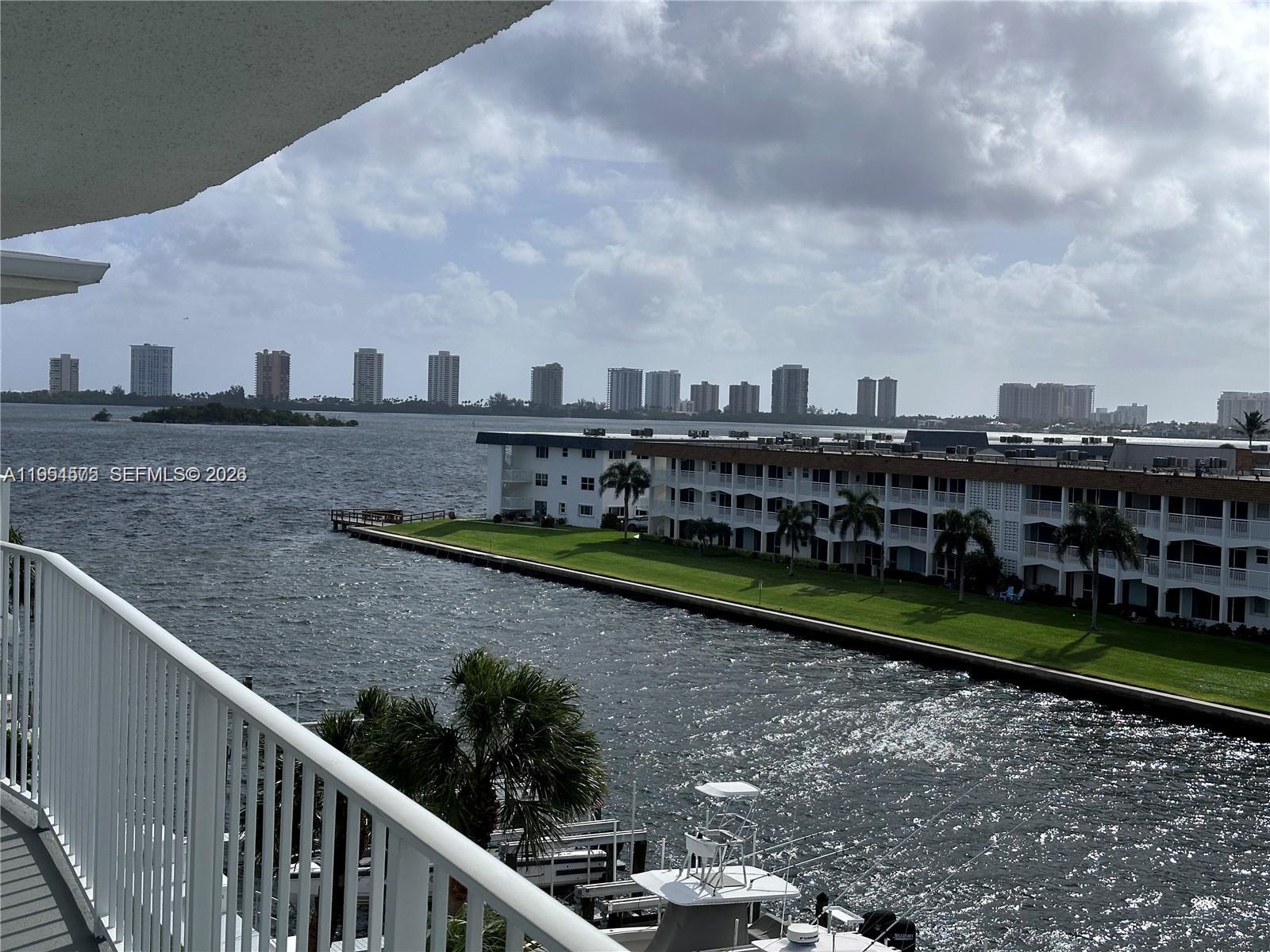104 S Paradise Blvd # 507, North Palm Beach FL 33408