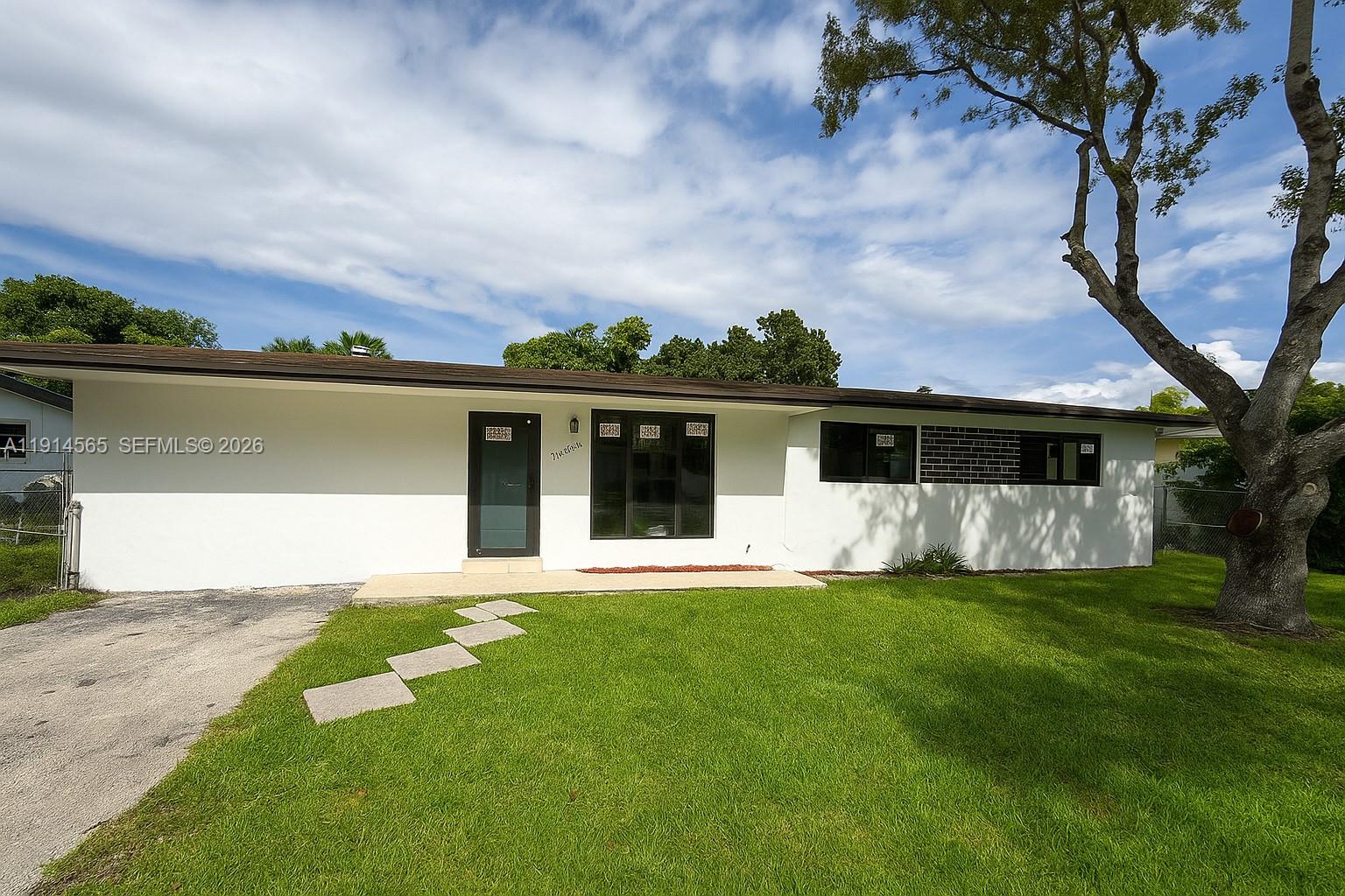 11615 SW 142nd Ter, Miami FL 33176