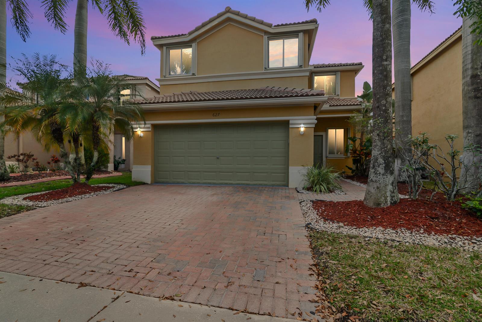 627 Conservation Drive, Weston FL 33327