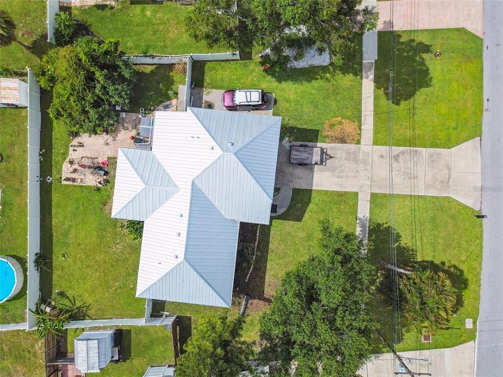317 SHORE DRIVE E, OLDSMAR, FL — photo 5 of 30