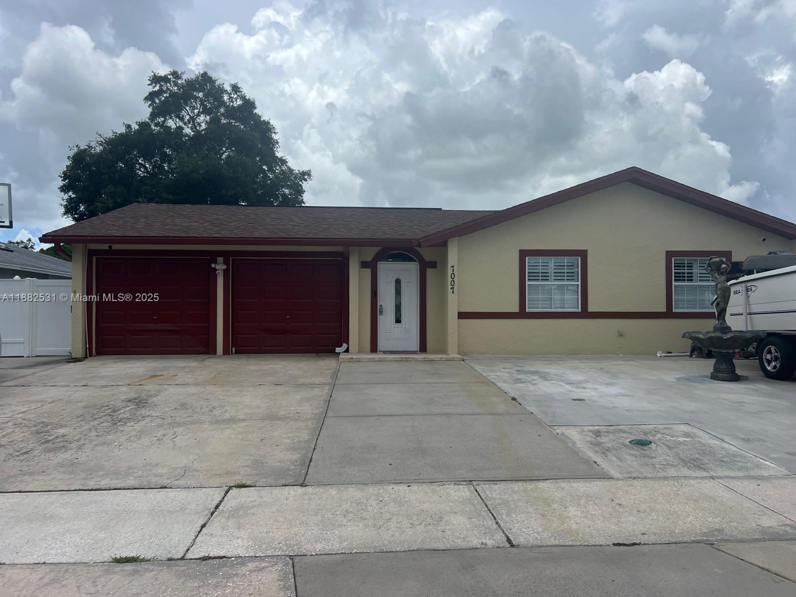 7007 Lambright Ct, Tampa FL 33634