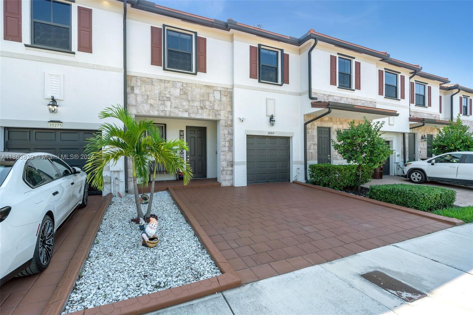 10269 W 32nd Ln, Hialeah FL 33018