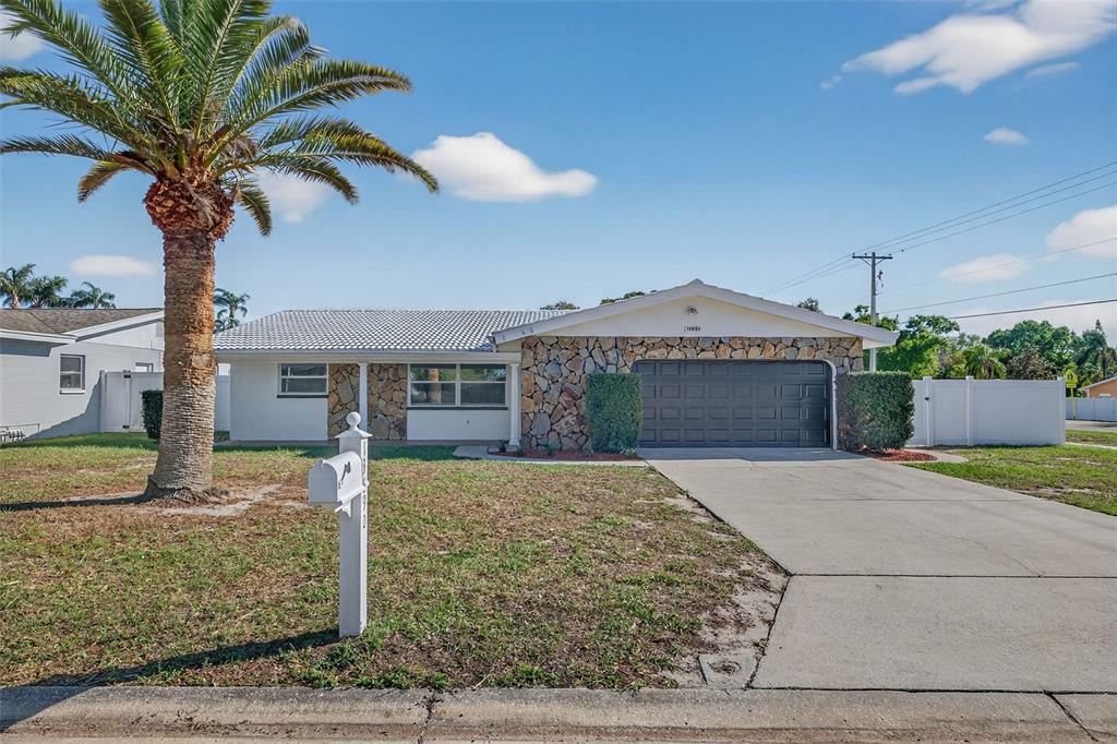 13690 87TH PLACE N, SEMINOLE, FL — photo 2 of 24