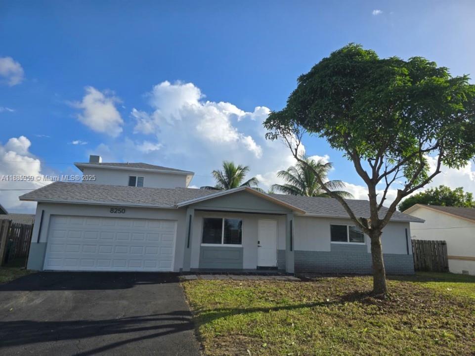 8250 NW 46th St, Lauderhill FL 33351