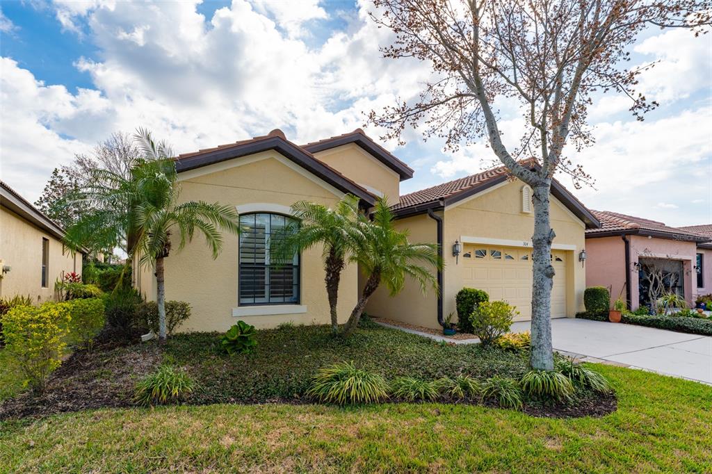 304 SILVER FALLS DRIVE