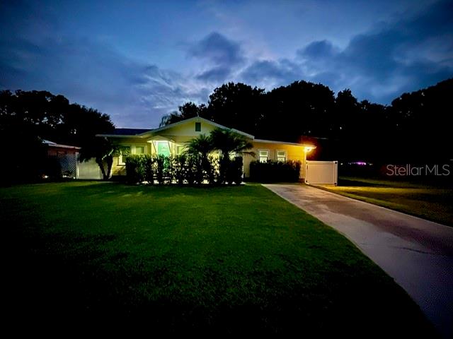 318 34TH STREET W, BRADENTON, FL — photo 3 of 30