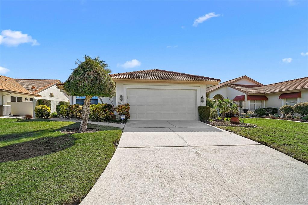 4717 PERIDIA BOULEVARD E, BRADENTON, FL — photo 3 of 30