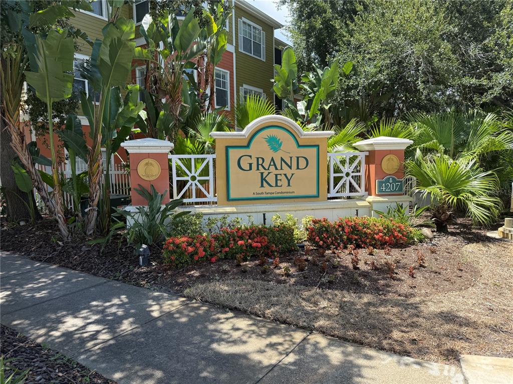 4207 S DALE MABRY HIGHWAY UNIT 2414