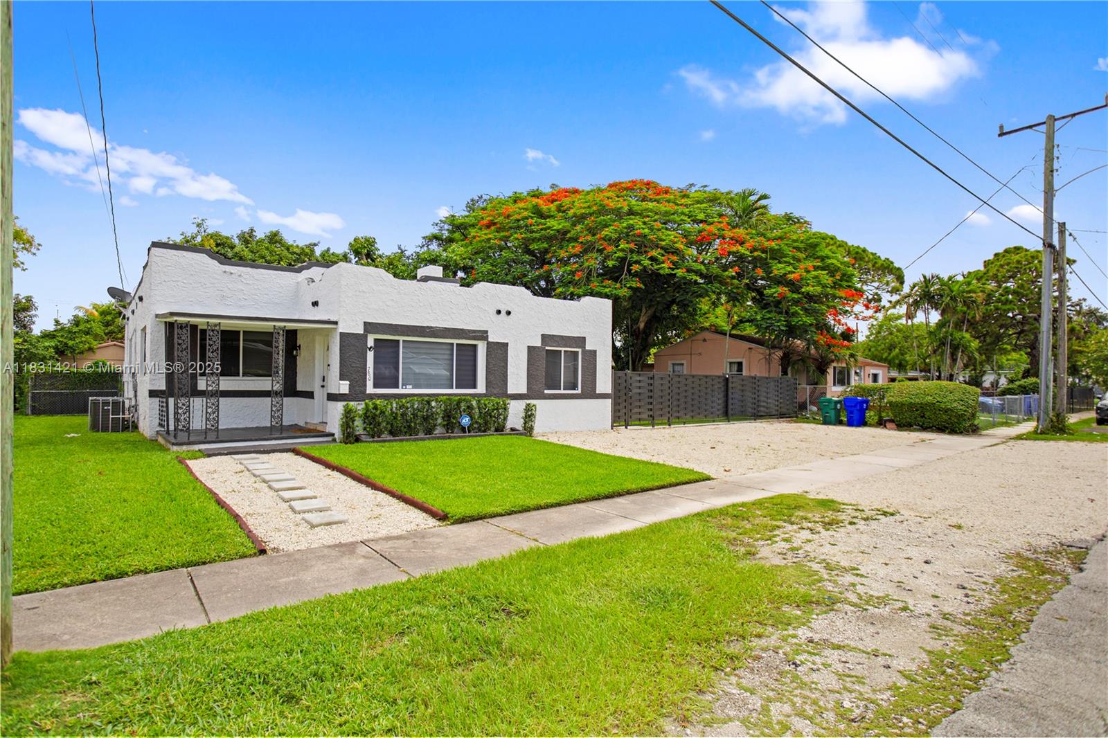 780 NW 42nd St, Miami FL 33127
