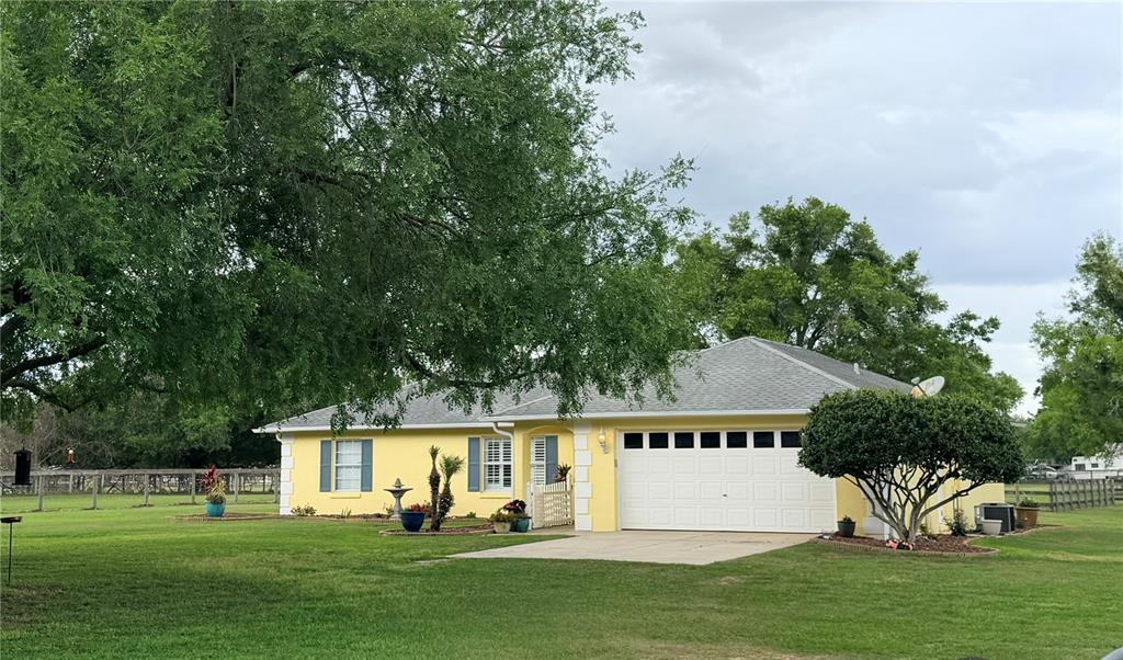 331 SE HIGHWAY 42, SUMMERFIELD, FL — photo 2 of 30