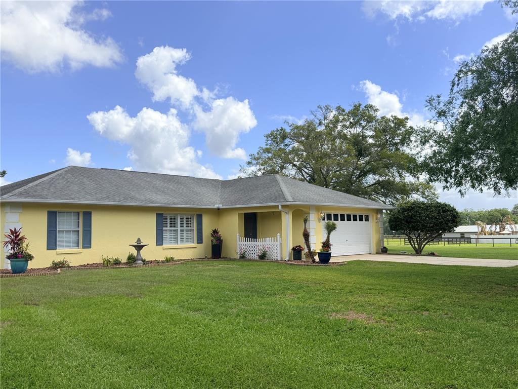 331 SE HIGHWAY 42, SUMMERFIELD, FL — photo 4 of 30