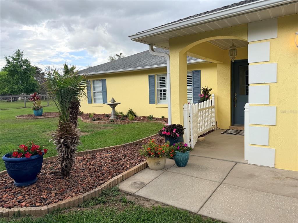 331 SE HIGHWAY 42, SUMMERFIELD, FL — photo 5 of 30