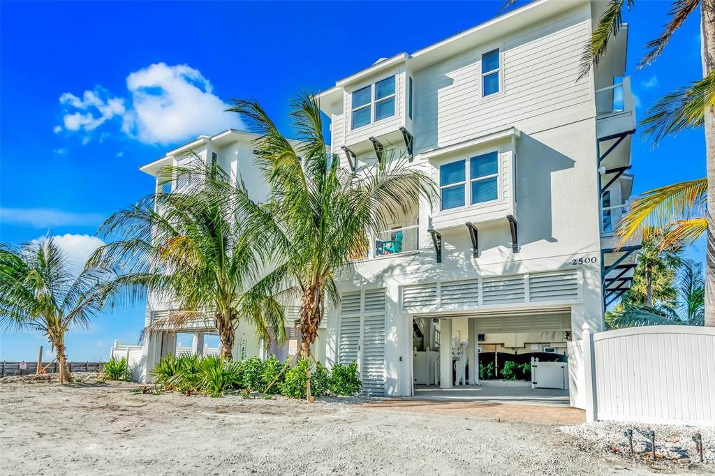 2500 GULF DRIVE N