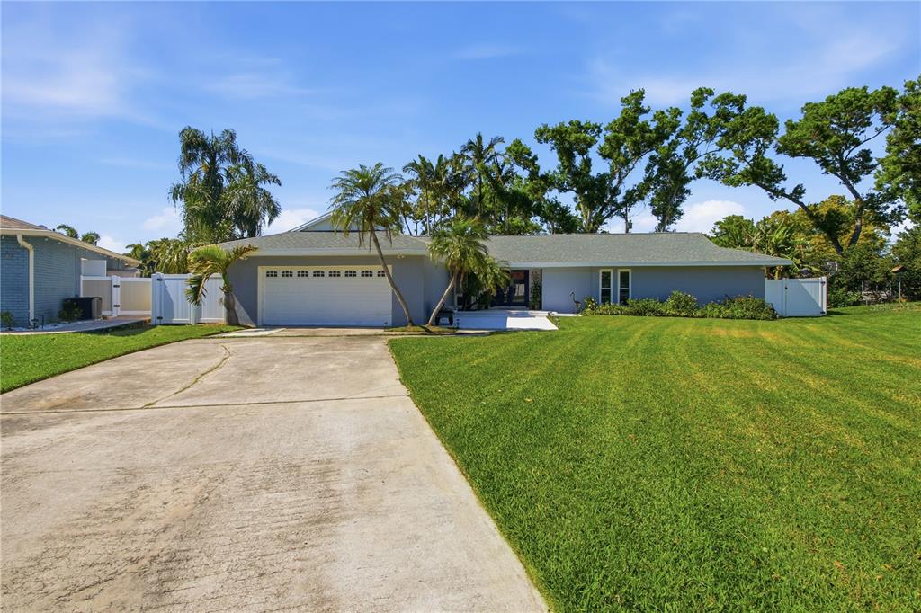 2168 KENT AVENUE, CLEARWATER, FL — photo 2 of 30