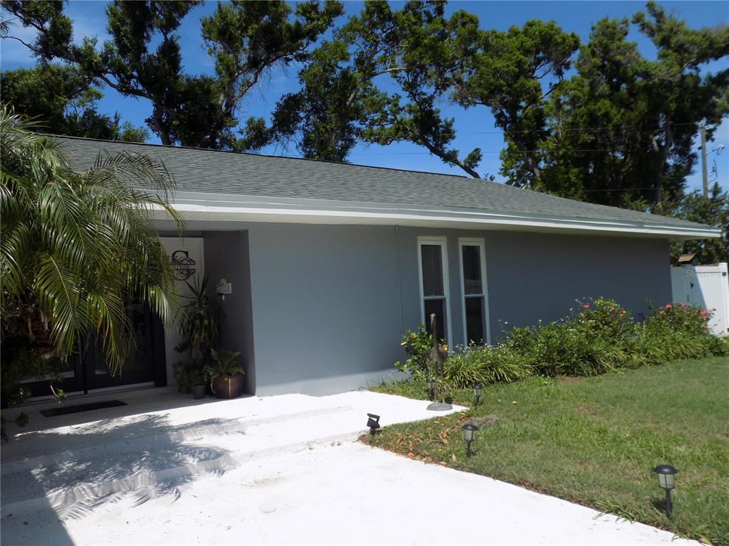2168 KENT AVENUE, CLEARWATER, FL — photo 4 of 30
