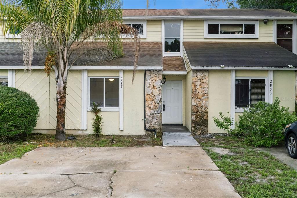 2835 HUNT CLUB LANE