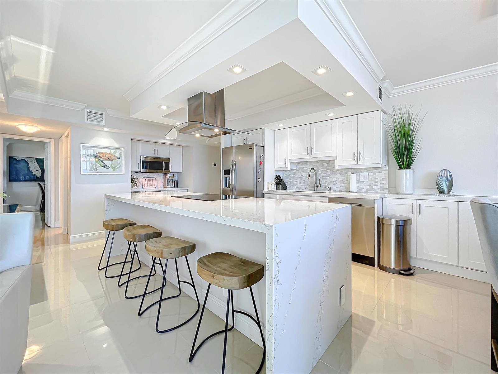 5440 N Ocean Drive # 407, Singer Island FL 33404