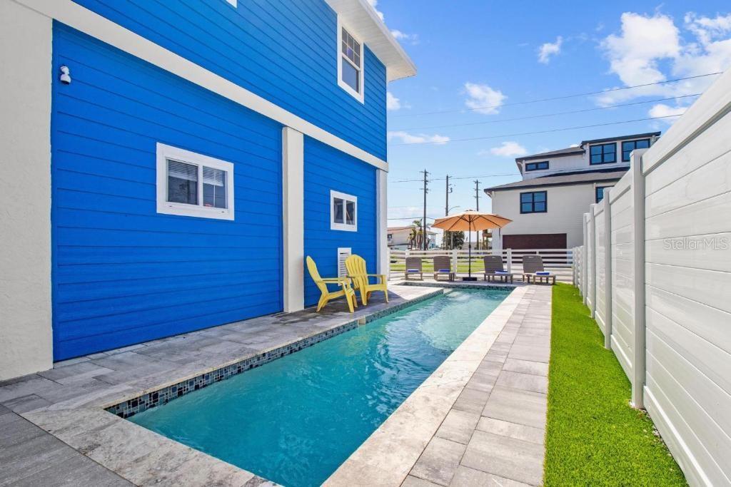 14500 N BAYSHORE DRIVE, MADEIRA BEACH, FL — photo 4 of 30