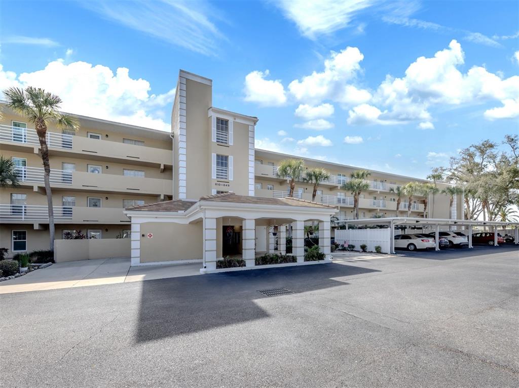 818 WEXFORD BOULEVARD UNIT 818
